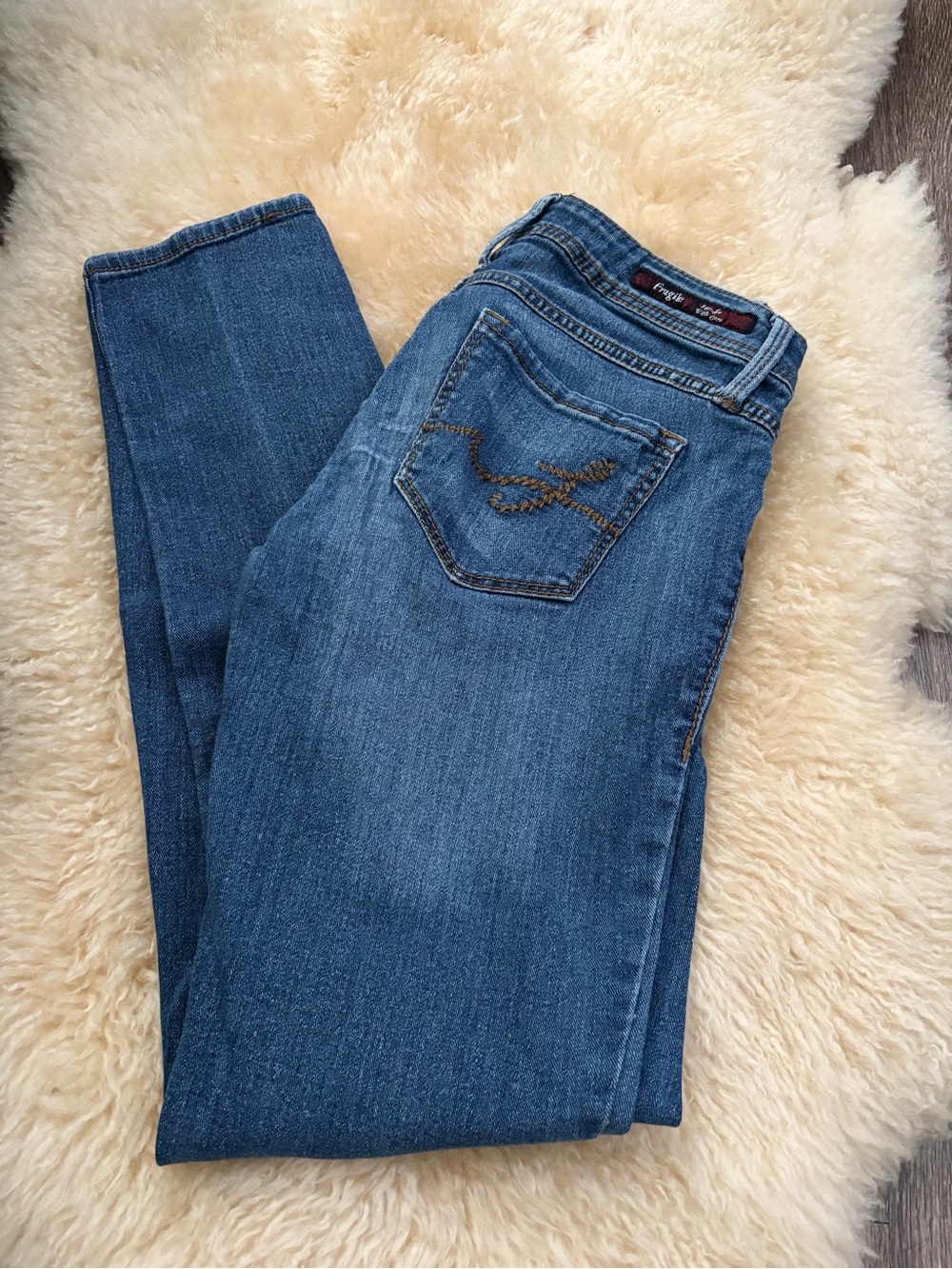 Fragile Classic Blue Women's Jeans - Slim Fit